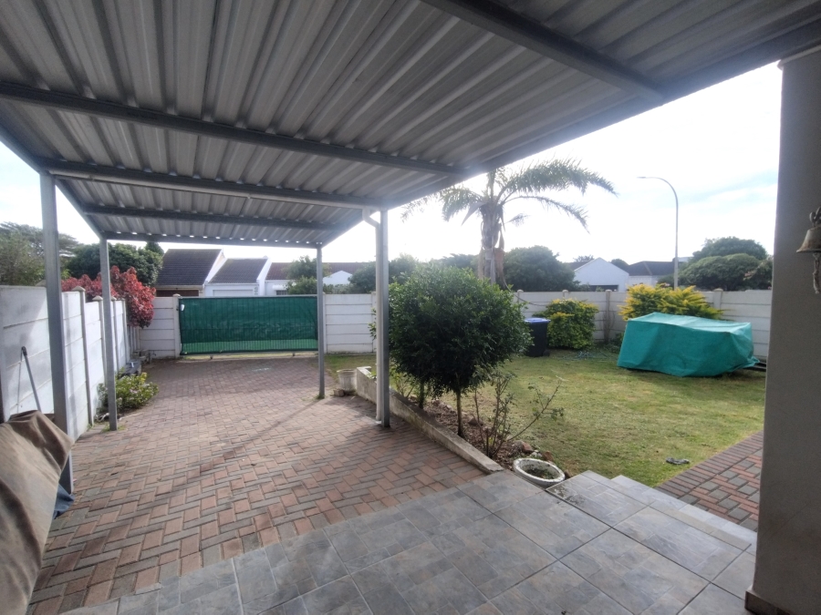 2 Bedroom Property for Sale in Aston Bay Eastern Cape